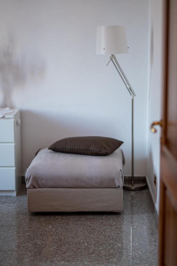 Dreams In Rome - Colosseum Apartment ภายนอก รูปภาพ